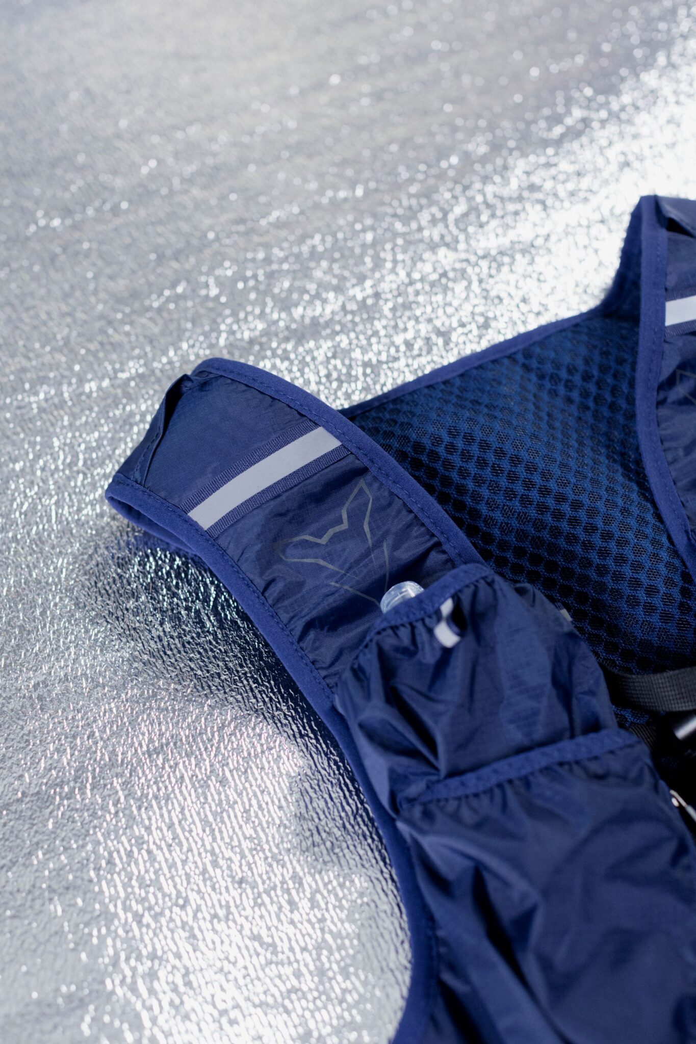 Runly Hydration Vest R700 Review - Lightweight Trail Running Vest